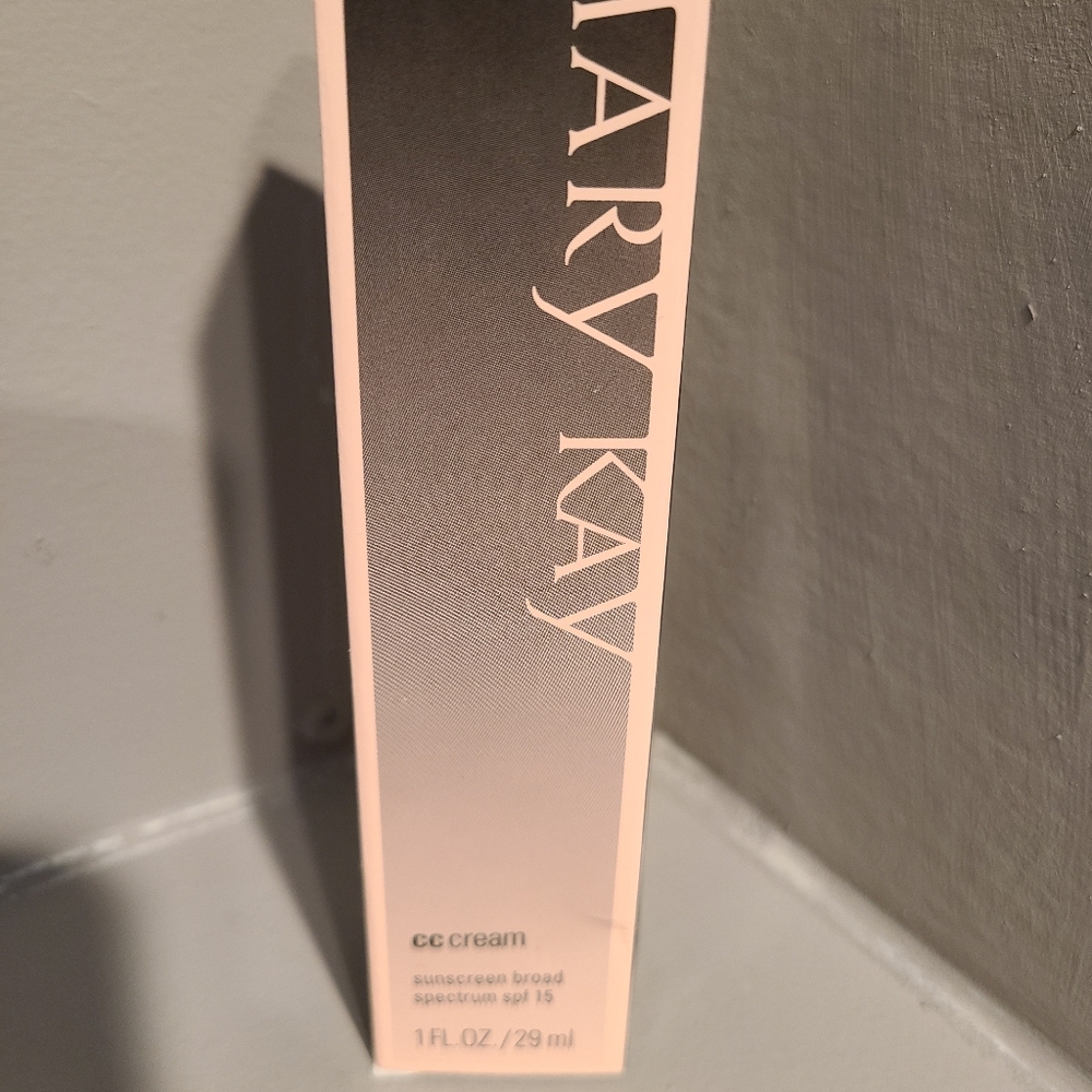 Mary Kay CC Cream in Deep